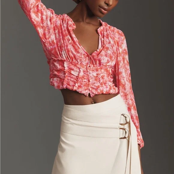 By Anthropologie Long-Sleeve Femme Ruched Crop Top - Picture 2 of 4